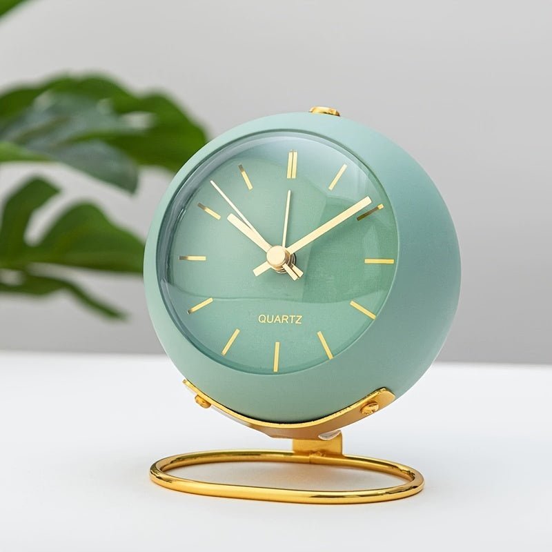 Skorter | Buzzley – Retro Analog Alarm Clock with Silent Movement
