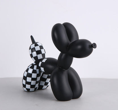 Skorter | Black and white balloon dog