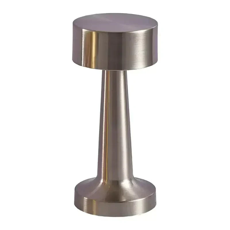 Skorter | Stylish, vintage-inspired table lamp for a cozy atmosphere