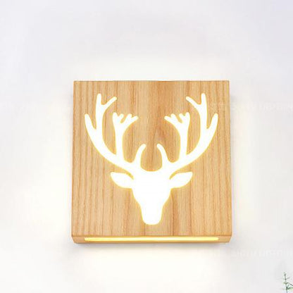 Skorter | NatureShine - Modern LED wall lamp made of solid wood with playful design