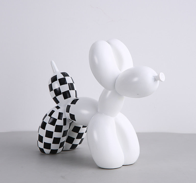 Skorter | Black and white balloon dog