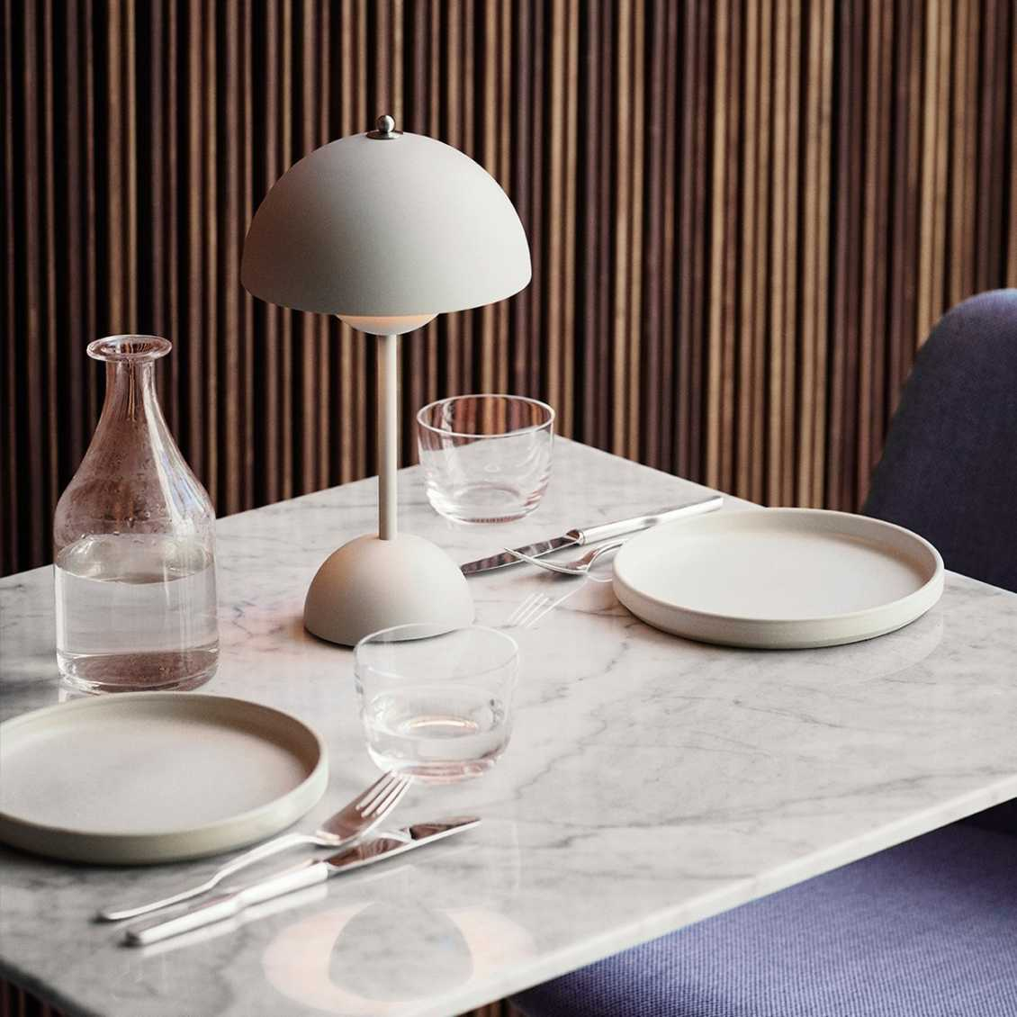 Skorter | SolarFlare - LED table lamp for a cozy interior