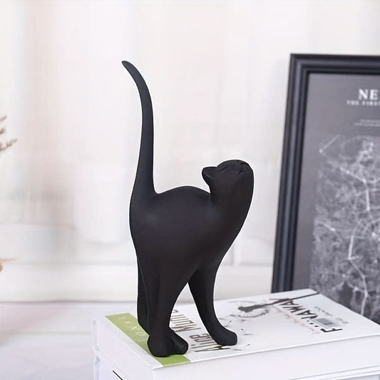 Skorter | Modern Resin Cat Figurine – Nordic Style Decor
