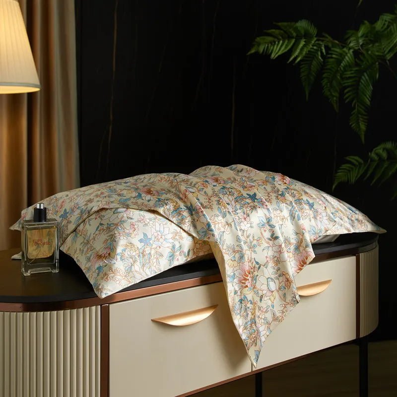 Skorter | Caressence – Mulberry Silk Pillowcase for Luxurious Sleep Comfort