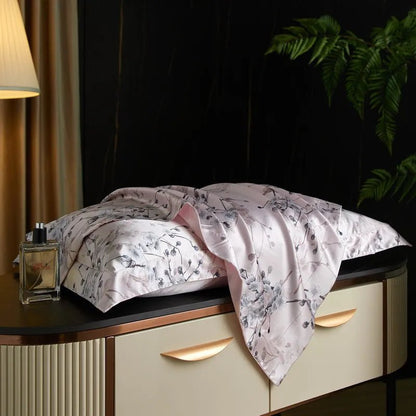 Skorter | Caressence – Mulberry Silk Pillowcase for Luxurious Sleep Comfort