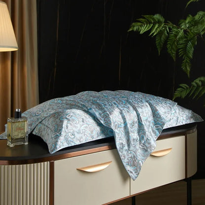 Skorter | Caressence – Mulberry Silk Pillowcase for Luxurious Sleep Comfort