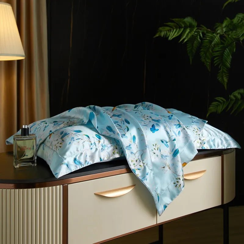 Skorter | Caressence – Mulberry Silk Pillowcase for Luxurious Sleep Comfort