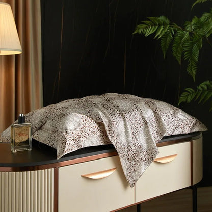 Skorter | Caressence – Mulberry Silk Pillowcase for Luxurious Sleep Comfort