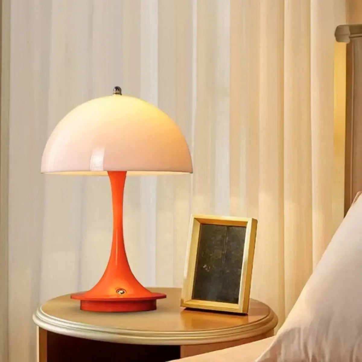 Skorter | Elegant Touch LED Table Lamp
