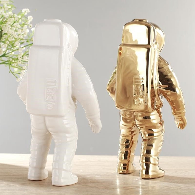 Ceramic Astronaut Vase - SKØRTER