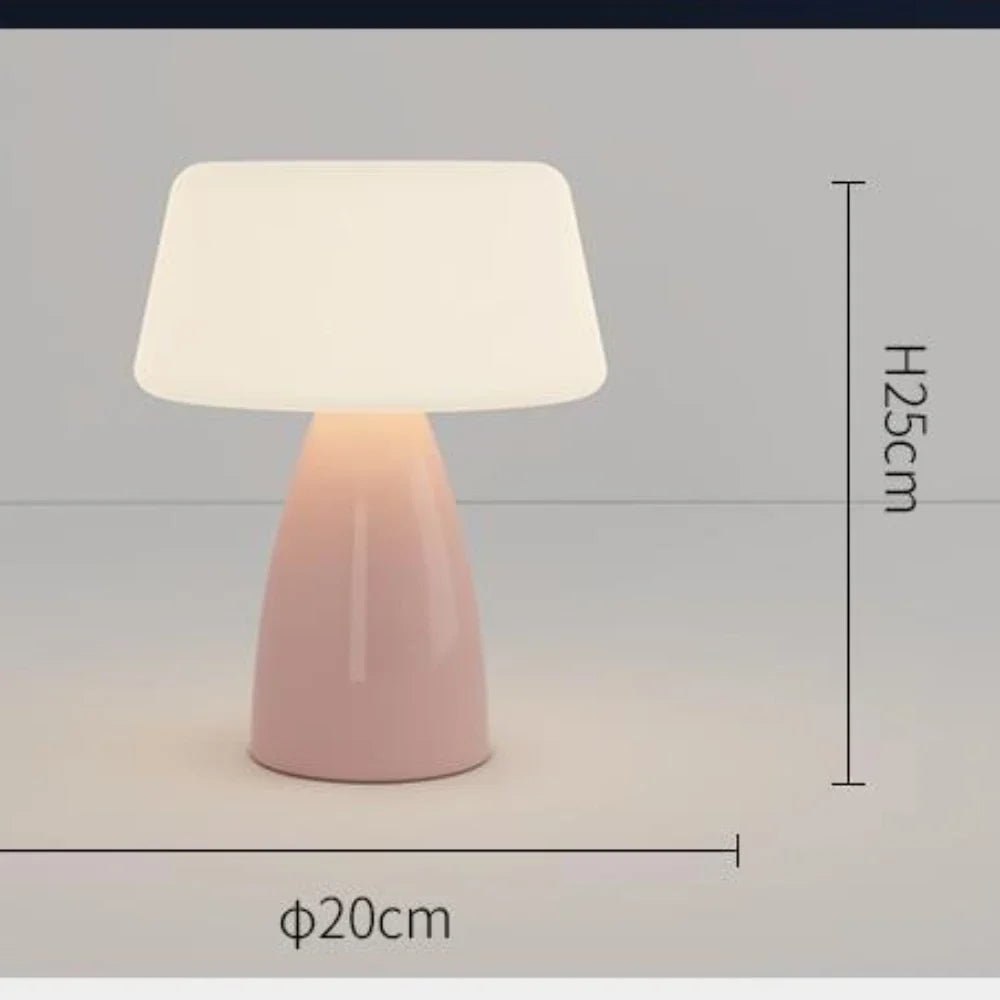 Chic Bedside Lamp - SKØRTER