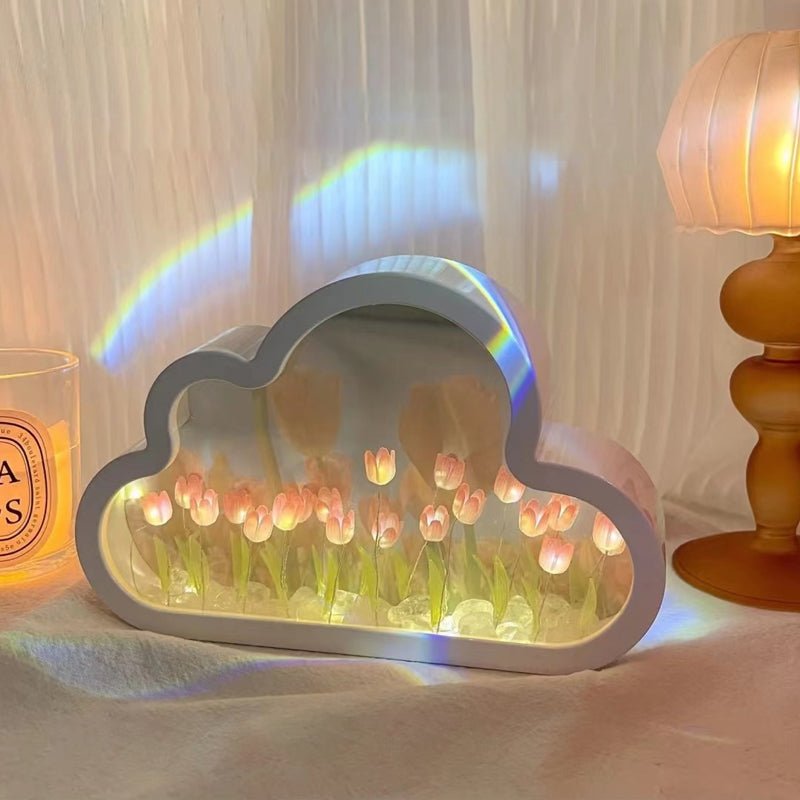 Cloud Tulip Lamp - SKØRTER