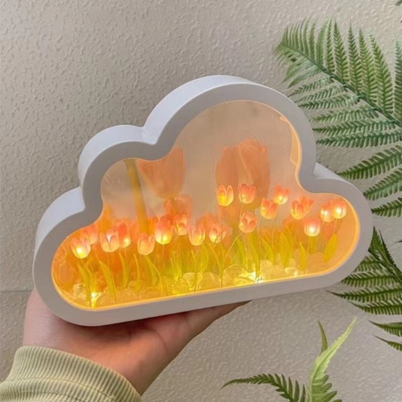 Cloud Tulip Lamp - SKØRTER