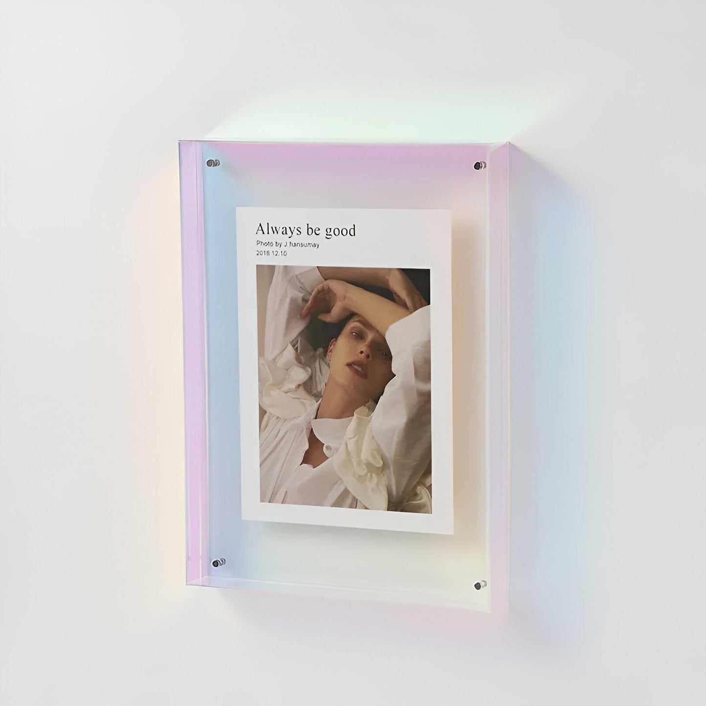 Skorter | Colored transparent acrylic frame for modern displays