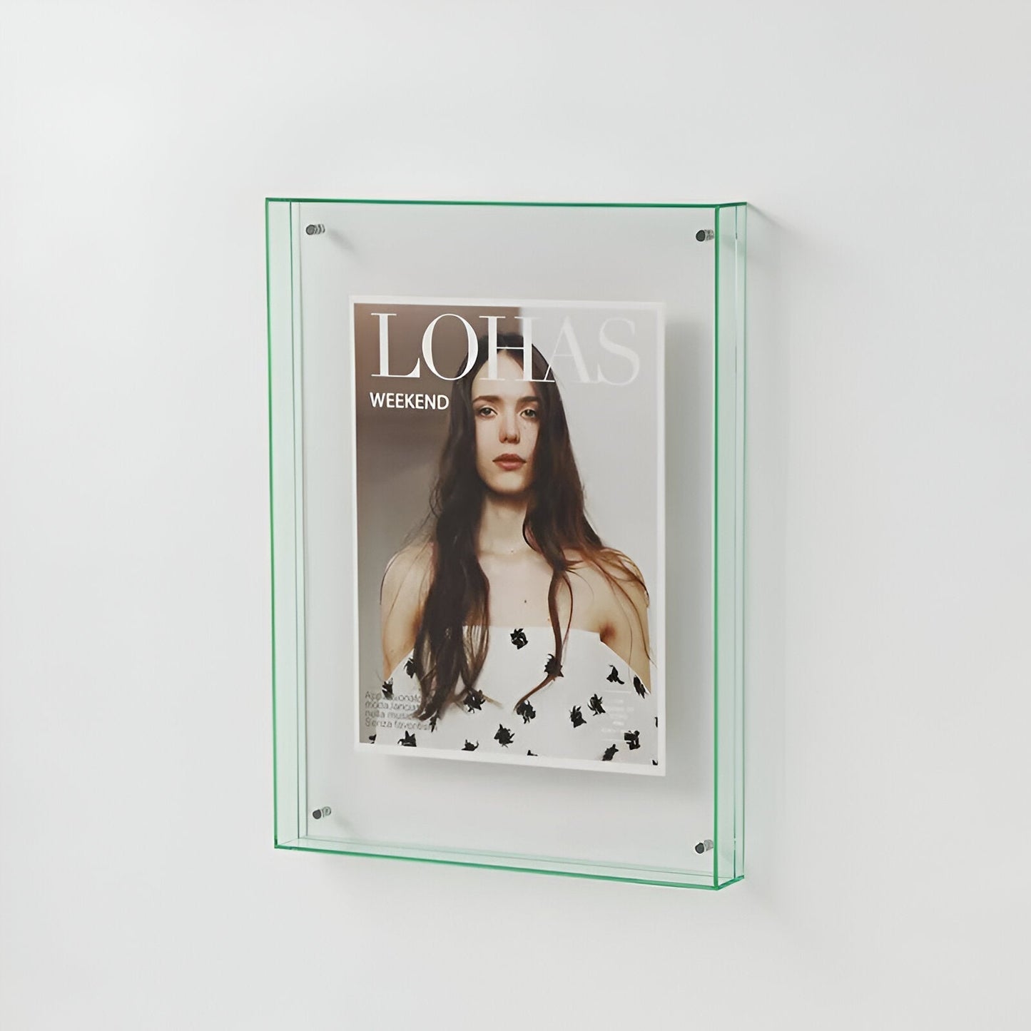 Skorter | Colored transparent acrylic frame for modern displays