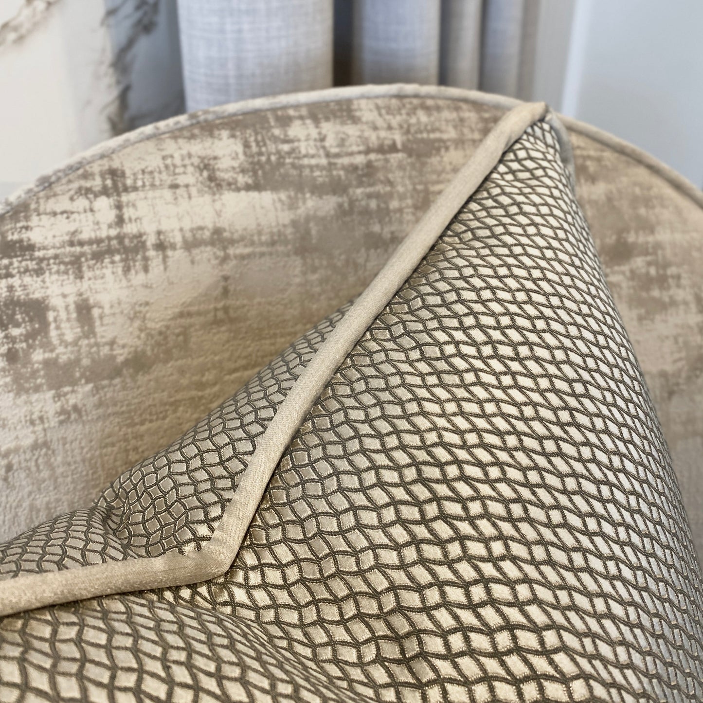 Skorter | Como Slate Gray Pillow with Satin Edge - 50cm x 50cm