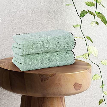 Skorter | Solenza Premium Bath Towel | Lightweight microfiber towel with fast-dry technology