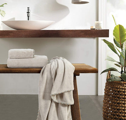 Skorter | Solenza Premium Bath Towel | Lightweight microfiber towel with fast-dry technology