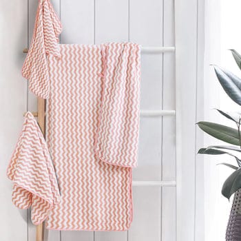 Skorter | Elysoria Coral Weave Towels | Plush, durable towels with maximum absorbency and quick-dry