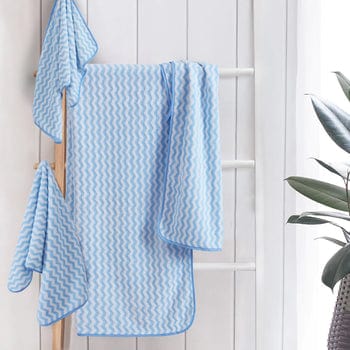 Skorter | Elysoria Coral Weave Towels | Plush, durable towels with maximum absorbency and quick-dry