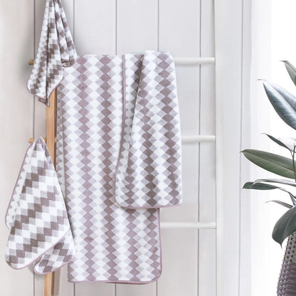 Skorter | Elysoria Coral Weave Towels | Plush, durable towels with maximum absorbency and quick-dry