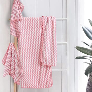 Skorter | Elysoria Coral Weave Towels | Plush, durable towels with maximum absorbency and quick-dry