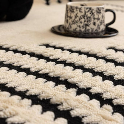 Skorter | CouchGuard – Plush sofa cover with non-slip backing