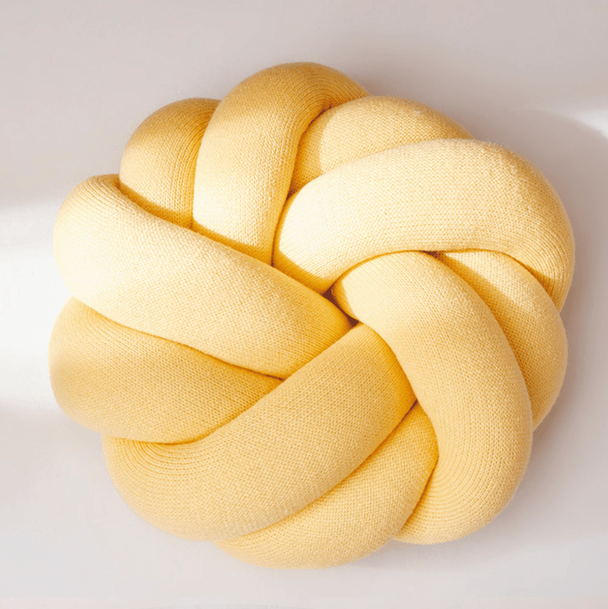 Skorter | Creative Cotton Knot Ball Pillow