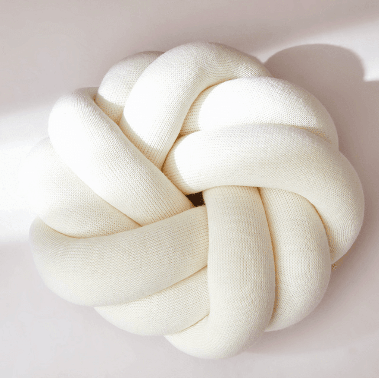 Skorter | Creative Cotton Knot Ball Pillow
