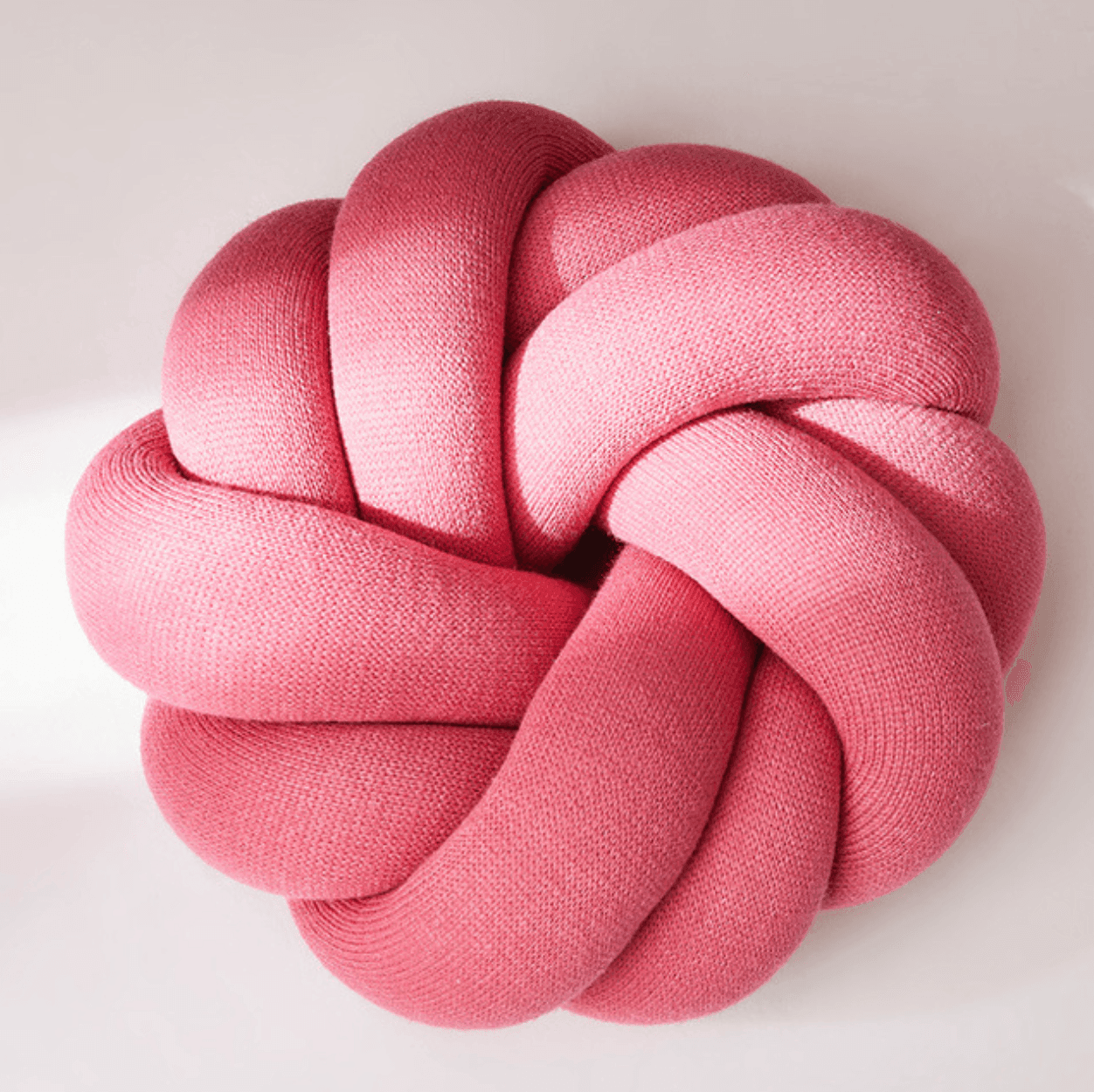 Skorter | Creative Cotton Knot Ball Pillow