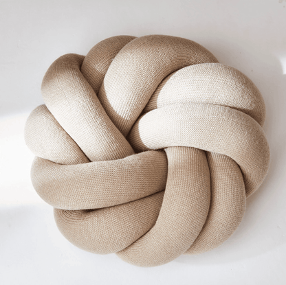 Skorter | Creative Cotton Knot Ball Pillow