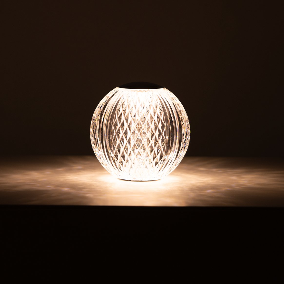 Crystella Table Lamp - SKØRTER