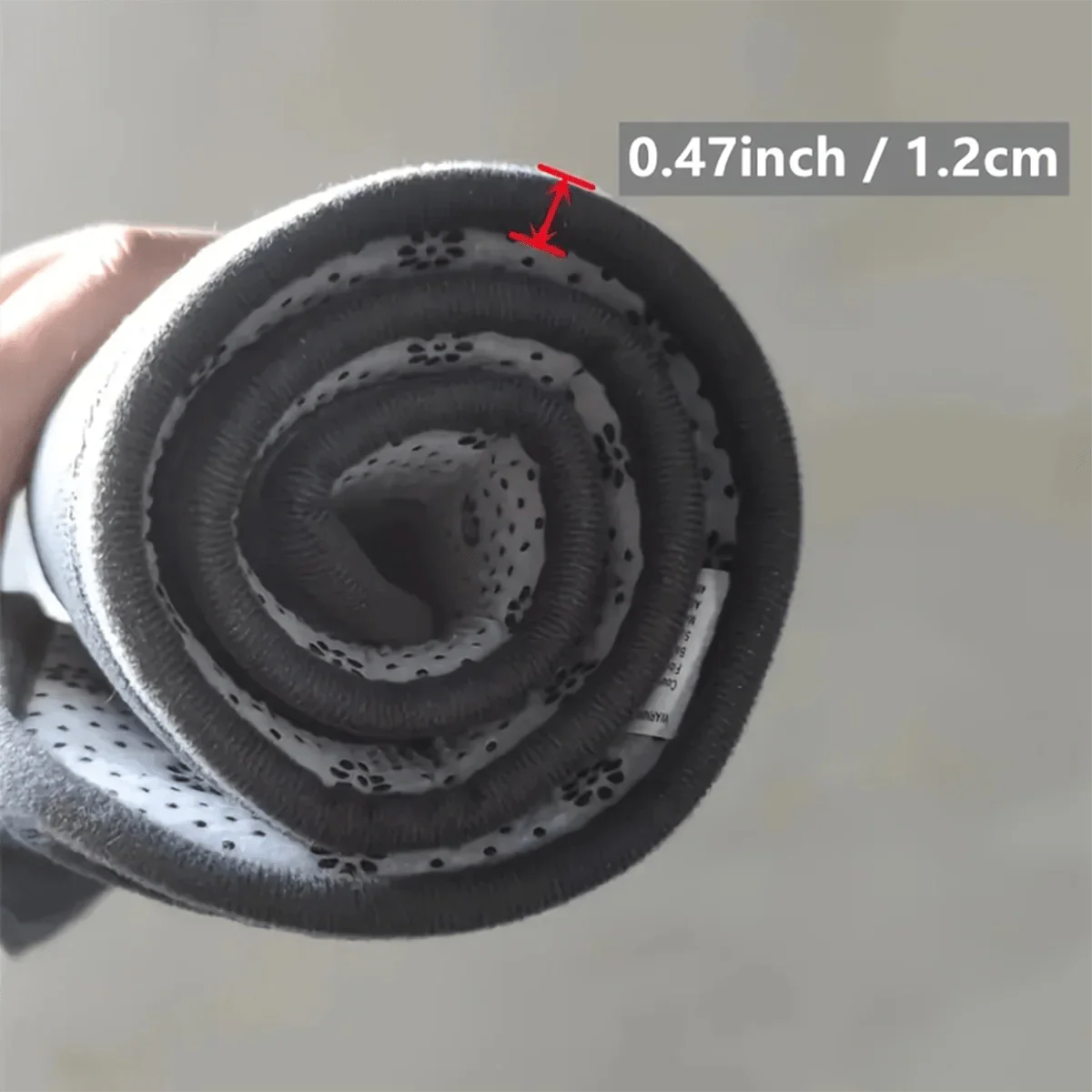 Skorter | Curved Bathroom Mat - Thick Absorbent Non-Slip Bath Mat for Bathroom Safety