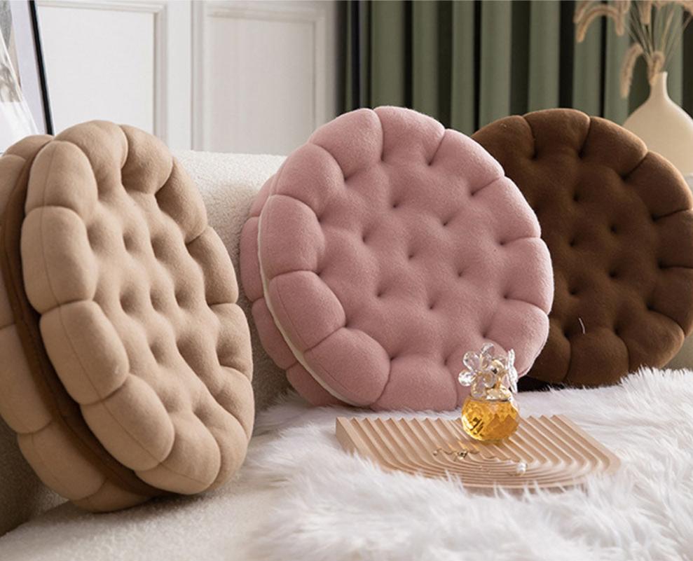 Skorter | Cookies & Cream Cushions