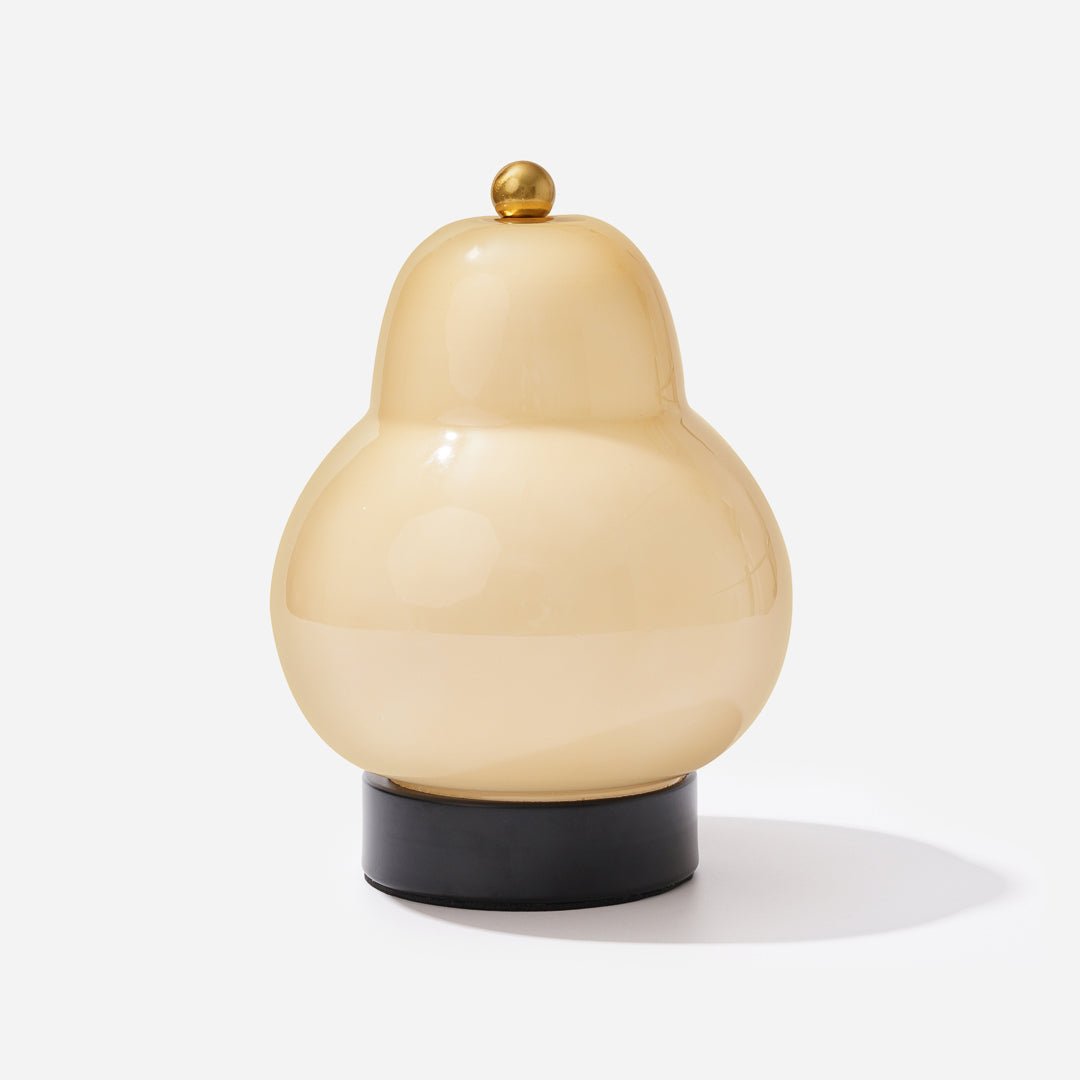 Cute Pear Table Lamp - SKØRTER