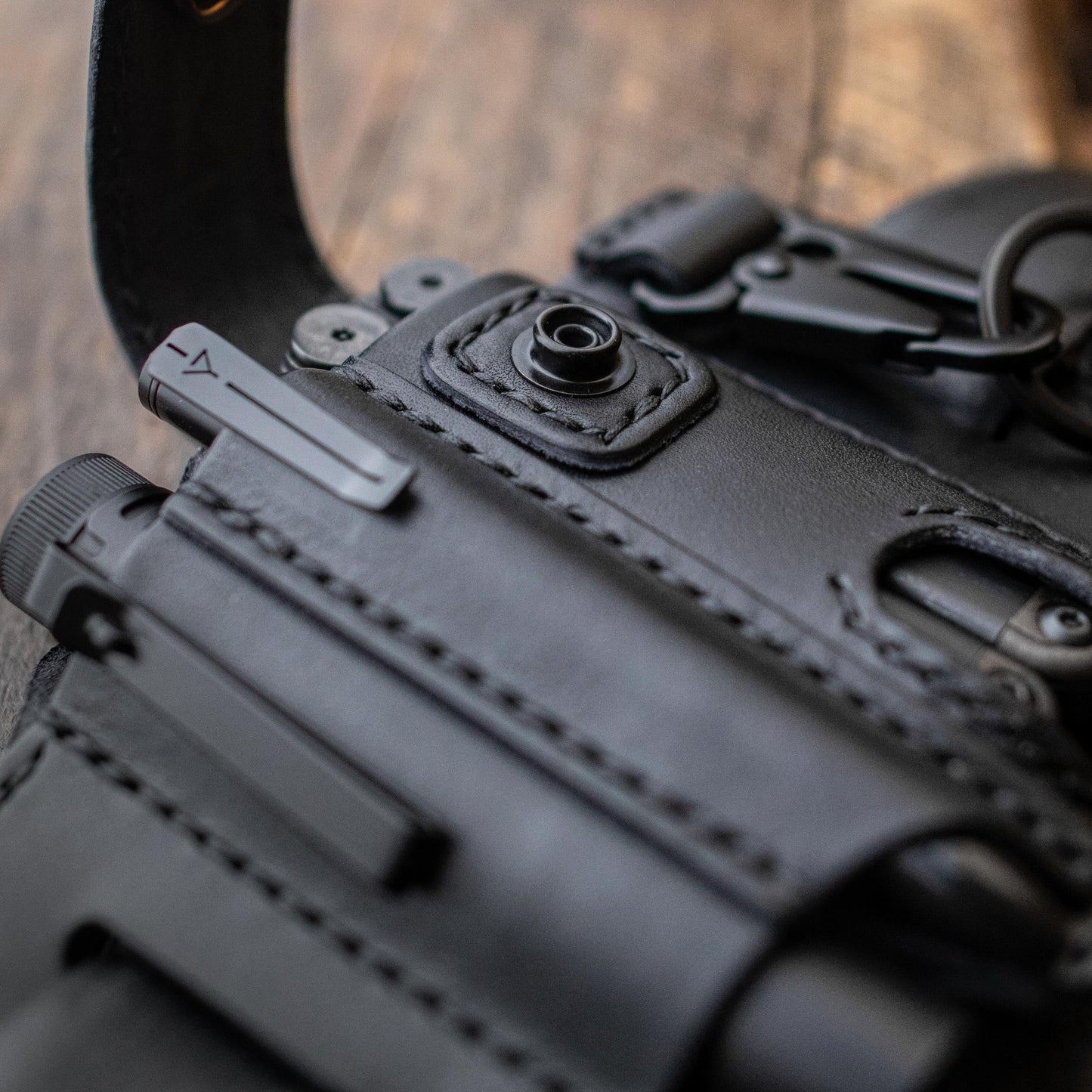 Skorter | Cowhide Leather Owl Buckle Tactical Multifunctional Belt Cover