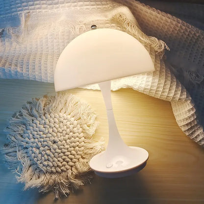 Skorter | NordGlow | Luxurious and Modern Table Lamp