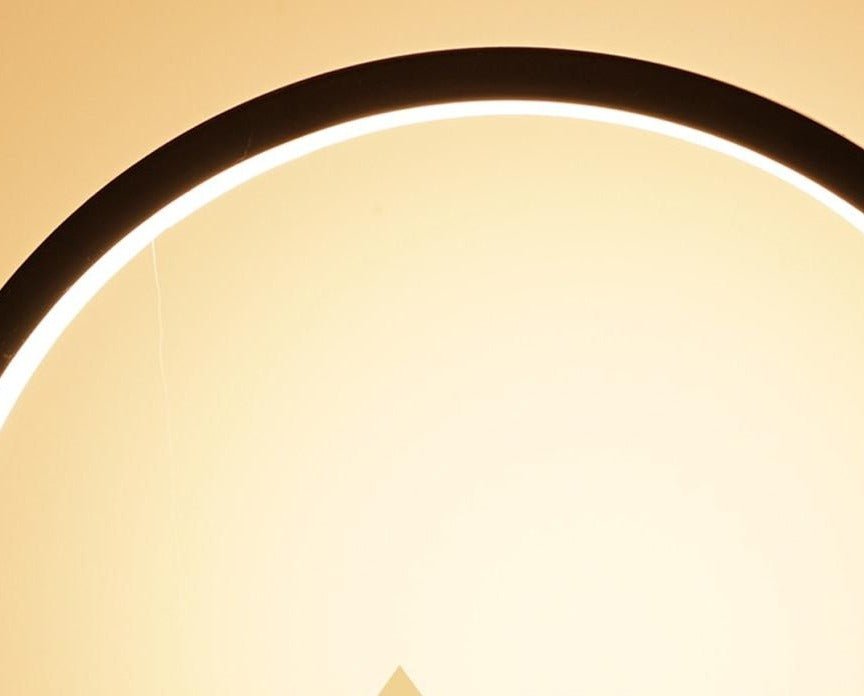 Declan - Circular LED Table Lamp - SKØRTER