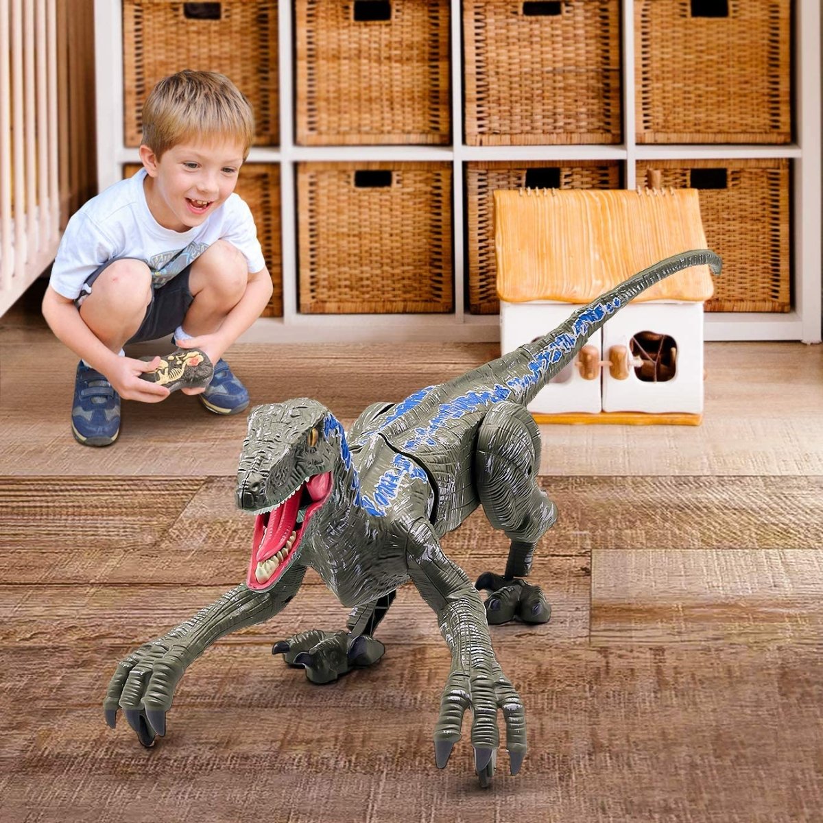 Skorter | Dinorex – Movable Velociraptor with light & sound for dino adventures