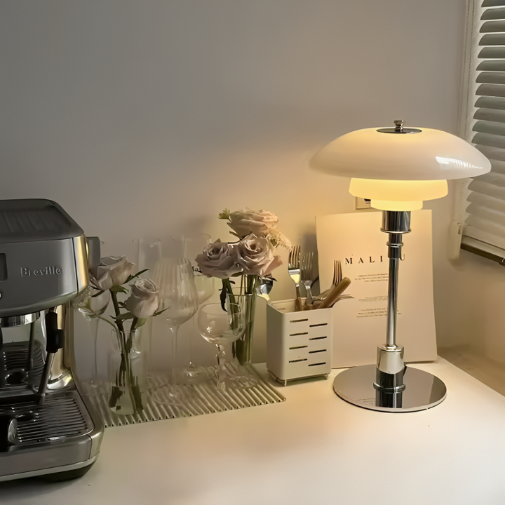 Skorter | Dimmable Rounded Table Lamp