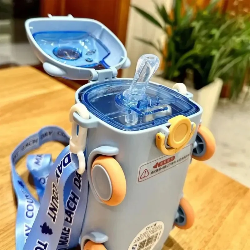 Skorter | Cartoon Toy Bus Water Bottle