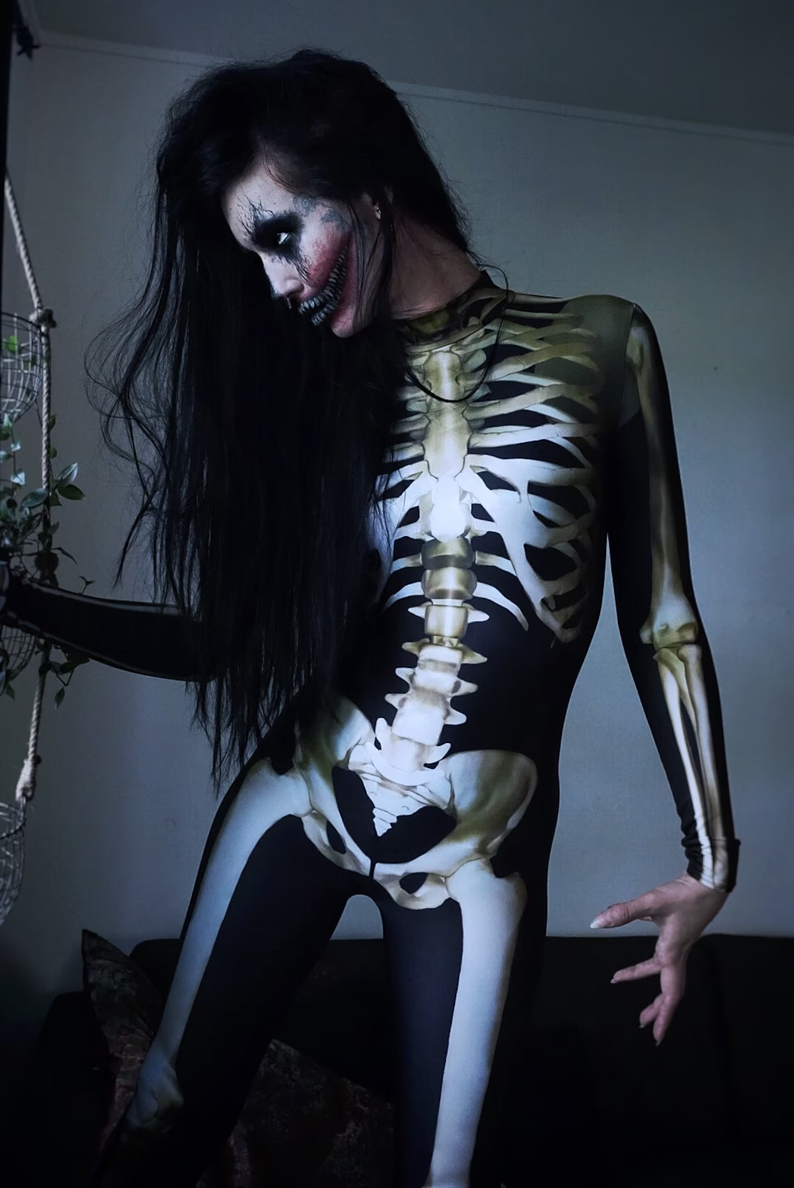 Skorter | GlowInTheDark BoneCurve Skeleton Costume