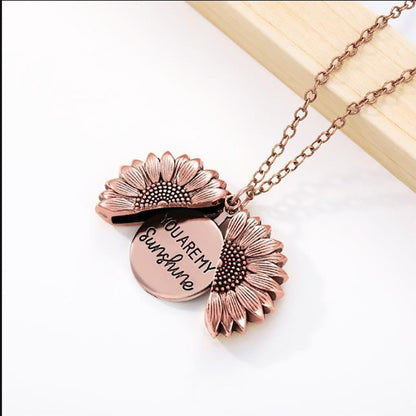 Skorter | "You Are My Sunshine" Sunflower Necklace(Double-sided engraving)