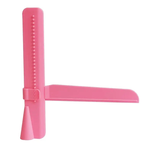 Skorter | Cake smoothing tool for even spreading and decorating of cakes