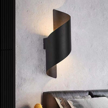Skorter | Orr Modern LED Wall Lamp, Spiral, Indoor, White/Black, Metal