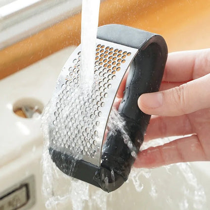 Skorter | EasyMince – stainless steel garlic and vegetable mincer