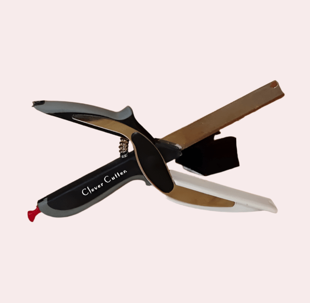 Skorter | 2-in-1 Kitchen Knife with Built-In Cutting Board