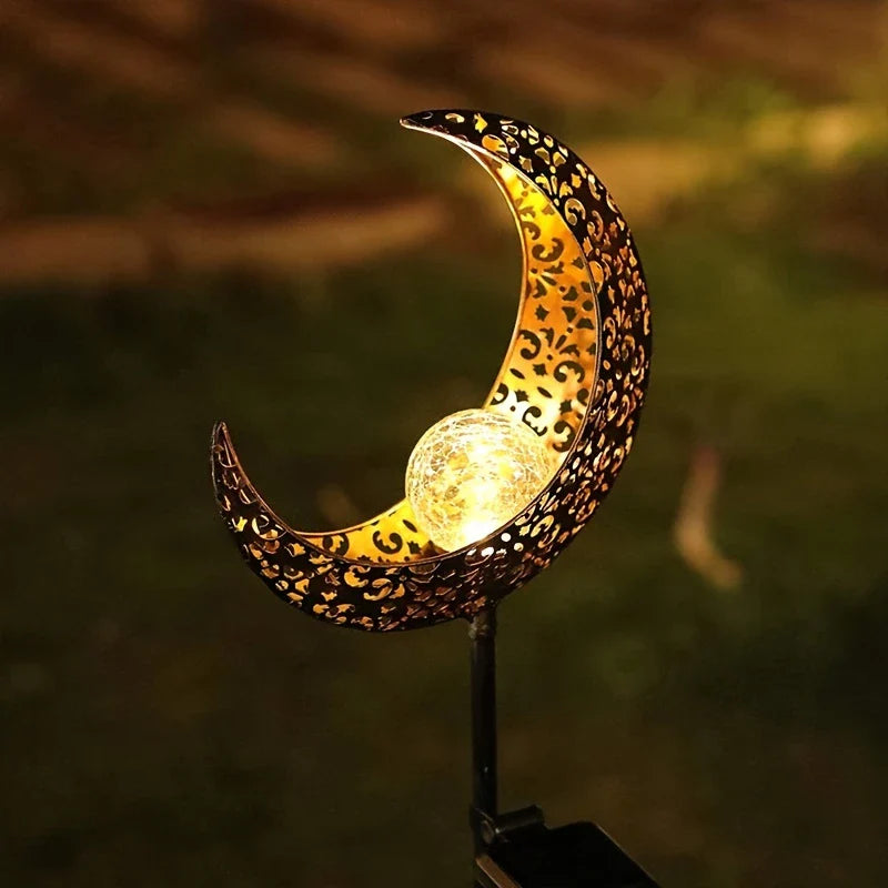 Skorter | Solar Garden Light made of Metal – Waterproof LED Design in Moon, Flame, Sun or Star Shape