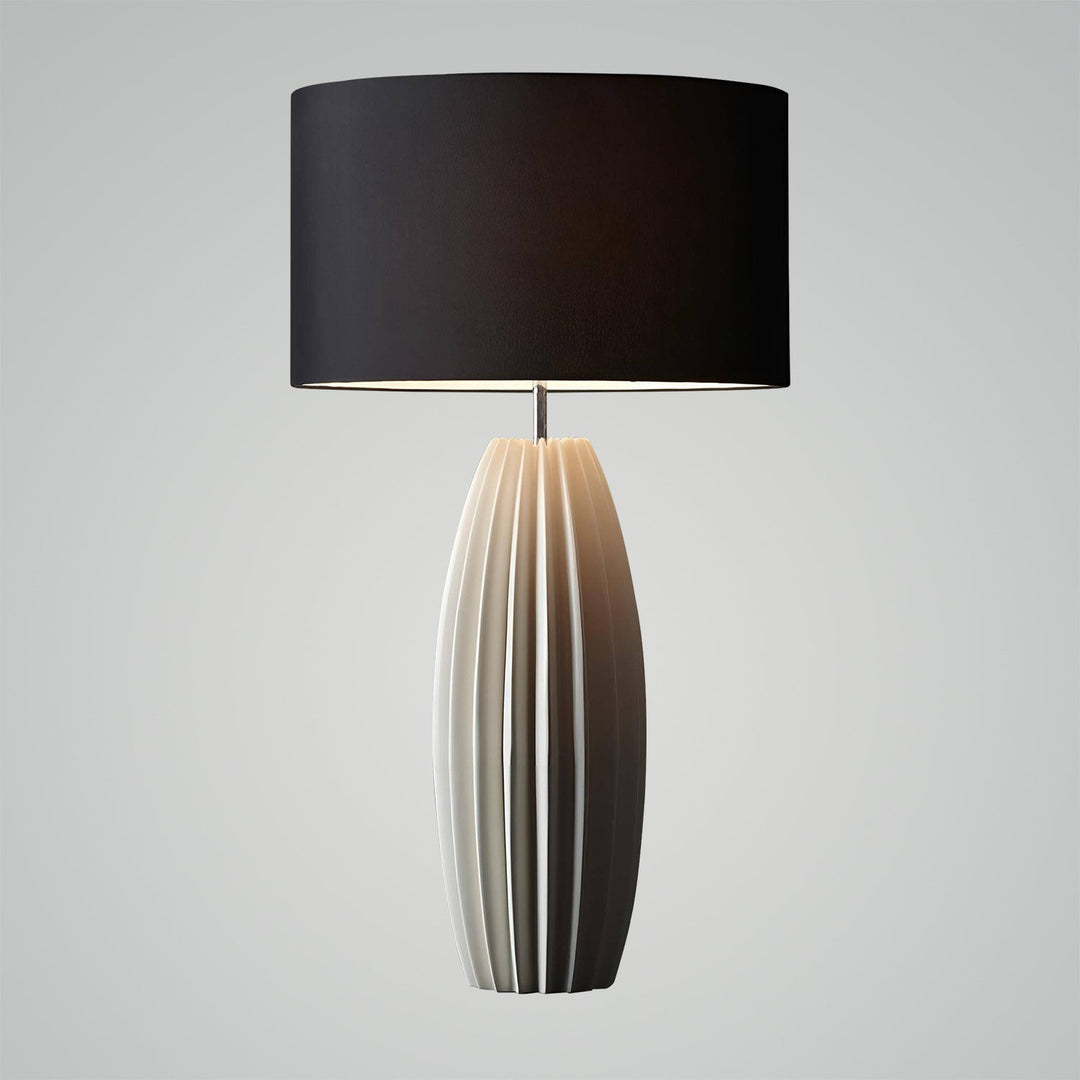 Elegant Strata Table Lamp - SKØRTER