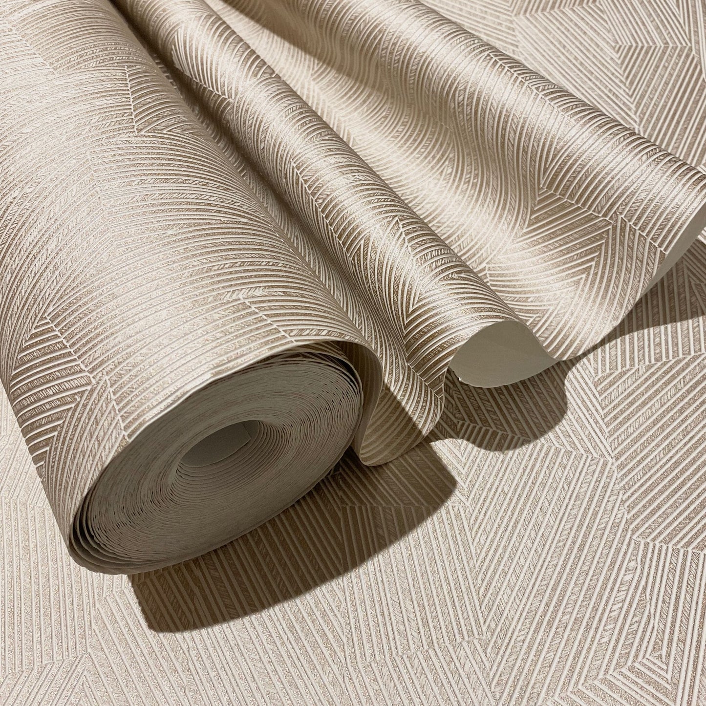 Skorter | Elena Gold Geometric Textured Glitter Wallpaper